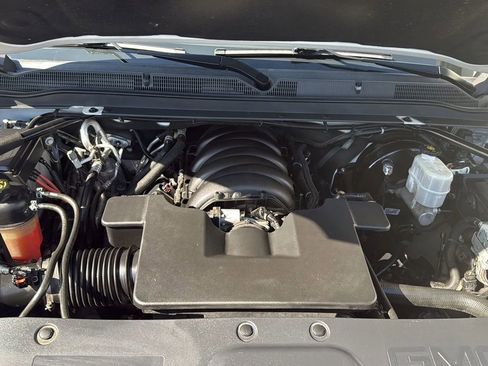 Used 2019 GMC Yukon XL Denali image 47