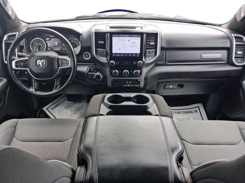 Used 2022 RAM 1500 Big Horn AWD/4WD image 12