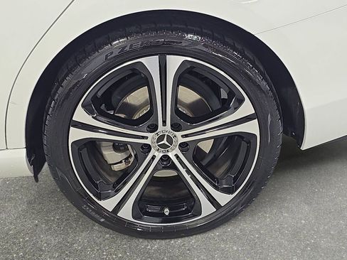 New 2025 Mercedes-Benz C 300 Sedan image 32