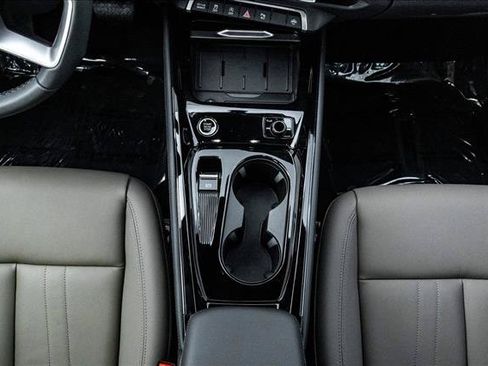 New 2026 Audi Q3 quattro 2.0T AWD/4WD image 20