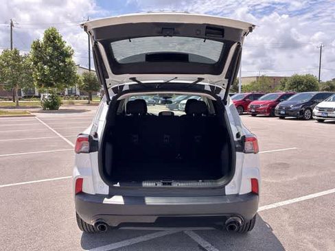 Used 2022 Ford Escape SE w/ SE Sport Appearance Package FWD image 35