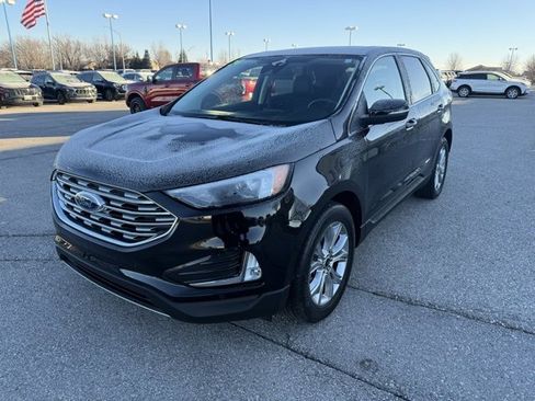 Certified 2024 Ford Edge Titanium image 8