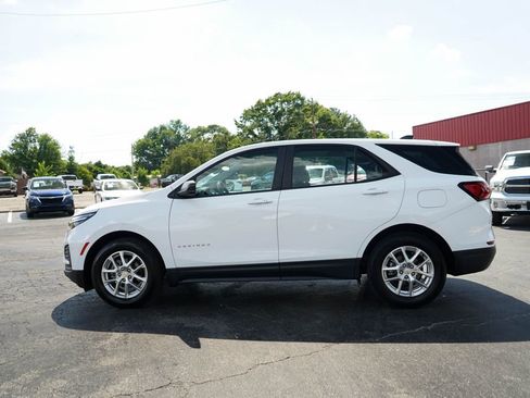 Used 2022 Chevrolet Equinox LS FWD image 22