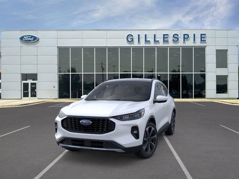 New 2025 Ford Escape Platinum image 2