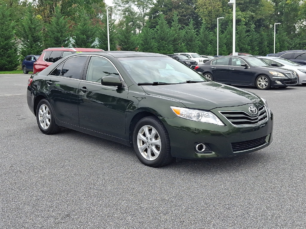 Used 2011 Toyota Camry LE w/ LE Extra-Value Pkg FWD image 3