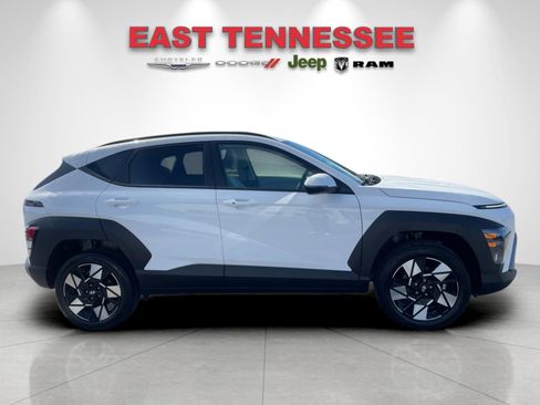 Used 2025 Hyundai Kona SEL image 2