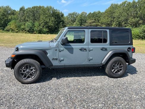 New 2025 Jeep Wrangler Sport S image 4