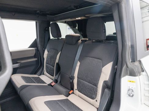 Used 2022 Ford Bronco Wildtrak image 19