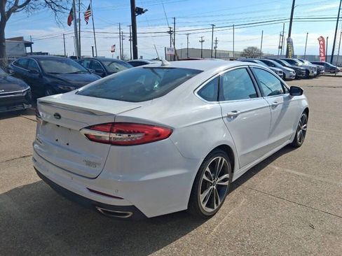 Used 2020 Ford Fusion Titanium FWD image 5