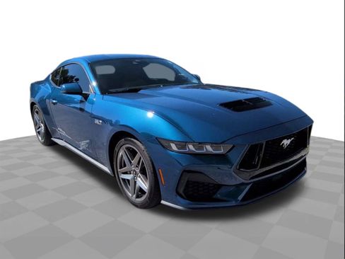 Used 2024 Ford Mustang GT Premium image 2