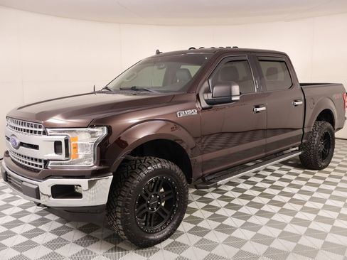 Used 2019 Ford F150 XLT w/ Equipment Group 302A Luxury AWD/4WD image 11