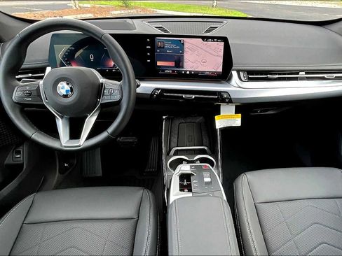 New 2025 BMW X1 xDrive28i w/ Technology Package image 5