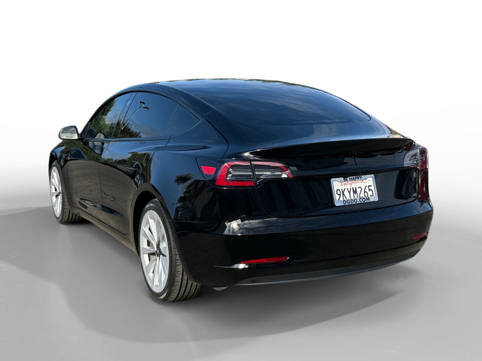 Used 2022 Tesla Model 3 RWD image 3