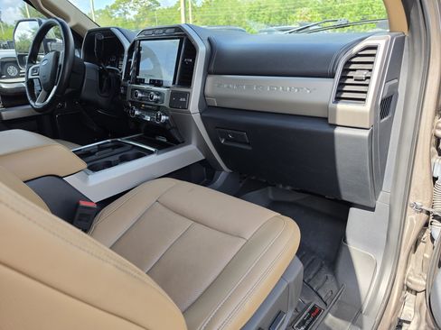 Used 2022 Ford F350 Lariat w/ Lariat Ultimate Package AWD/4WD image 18