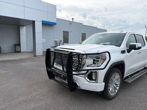 Used 2019 GMC Sierra 1500 Denali w/ Denali Ultimate Package AWD/4WD image 2