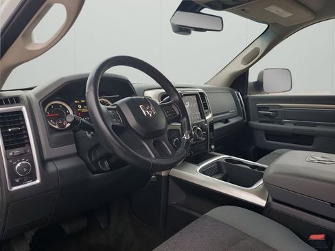 Used 2018 RAM 3500 Lone Star image 30