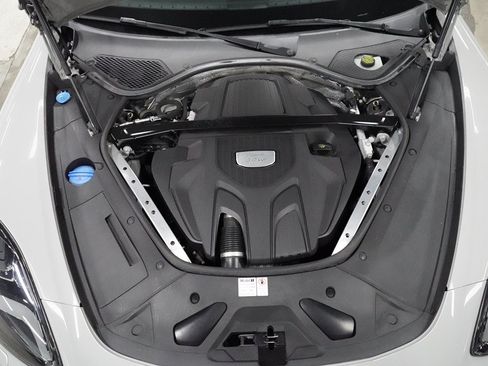 Used 2019 Porsche Panamera RWD image 31
