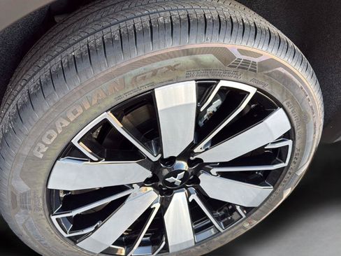 New 2026 Mitsubishi Outlander SE FWD image 11