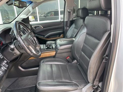 Used 2019 GMC Yukon XL Denali w/ Denali Ultimate Package image 13