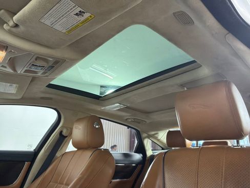Used 2012 Jaguar XJ L image 2
