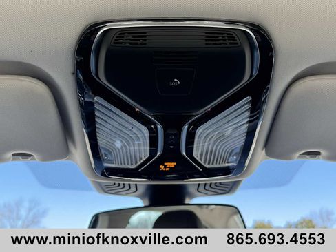 Used 2019 BMW 740i w/ Cold Weather Package image 26