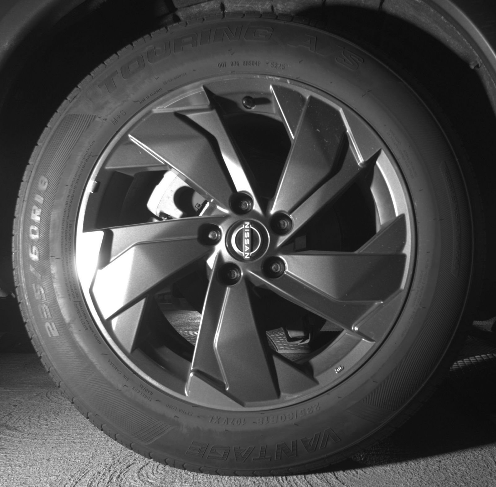 Used 2025 Nissan Rogue SV FWD image 15