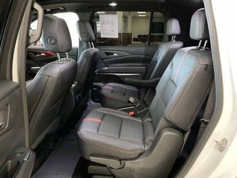 Used 2024 Chevrolet Traverse RS w/ LPO, Floor Liner Package image 21