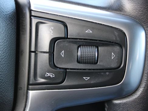 Used 2020 Chevrolet Blazer LT image 30