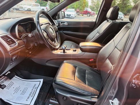 Used 2015 Jeep Grand Cherokee Limited w/ Luxury Group II AWD/4WD image 19