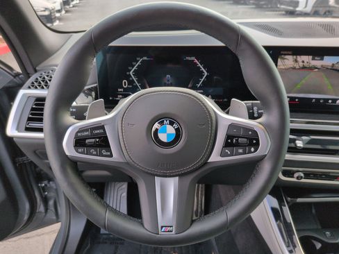 Used 2026 BMW X5 xDrive40i w/ M Sport Package AWD/4WD image 18