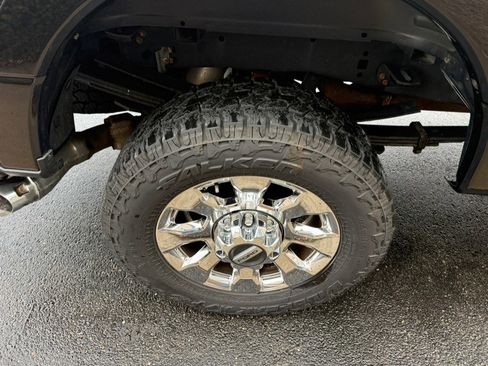 Used 2019 Ford F350 Lariat w/ Lariat Ultimate Package image 9