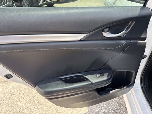 Used 2020 Honda Civic EX-L image 9