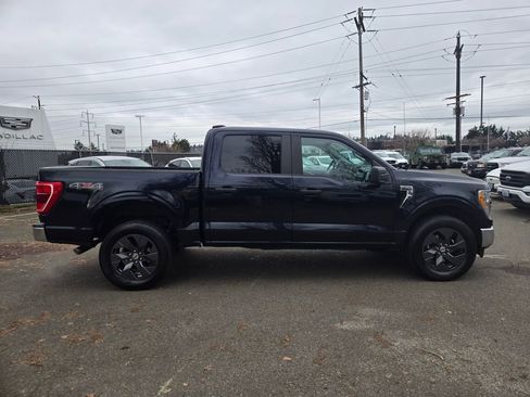Used 2021 Ford F150 XLT image 4