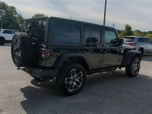 Used 2025 Jeep Wrangler Sport S w/ Convenience Group image 27