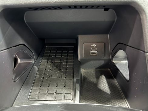 Used 2025 Ford Ranger XLT w/ Trailer Tow Package image 15