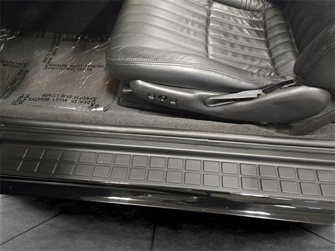 Used 2002 Chevrolet Camaro Z28 w/ SS Performance/Appearance Pkg image 31