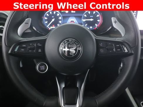 Used 2025 Alfa Romeo Tonale w/ Premium Package image 22