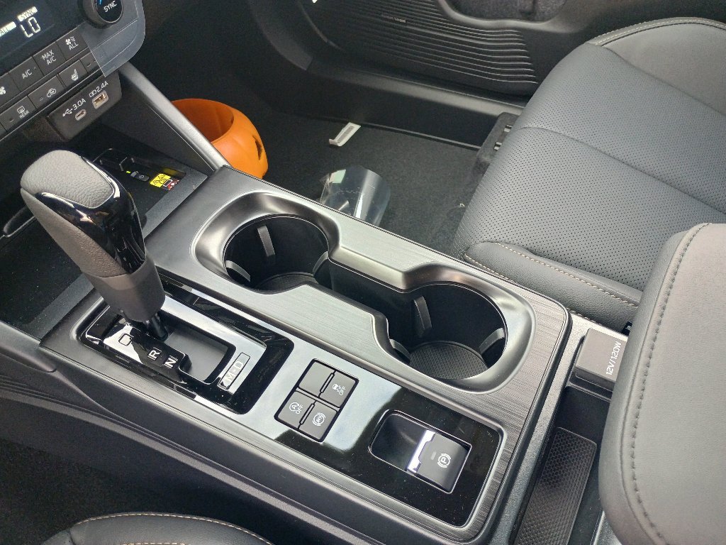New 2026 Subaru Outback Limited AWD/4WD image 23