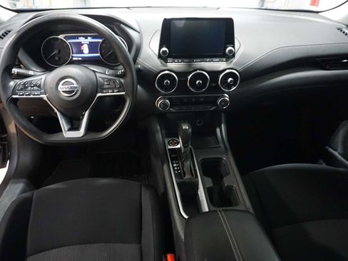 Used 2023 Nissan Sentra SV image 17