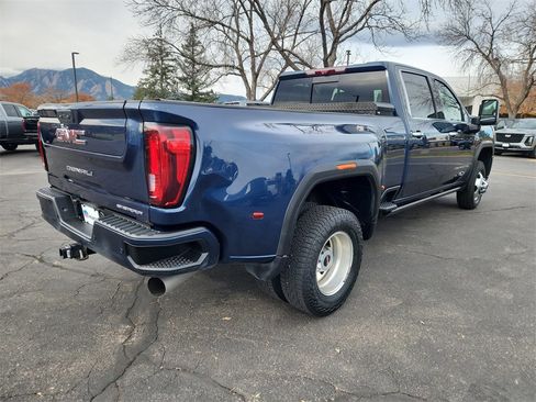 Used 2022 GMC Sierra 3500 Denali w/ Denali Ultimate Package image 3