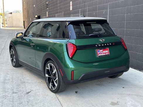 New 2026 MINI Cooper S image 3