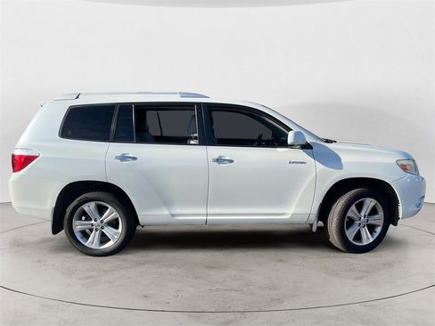 Used 2010 Toyota Highlander Limited image 2