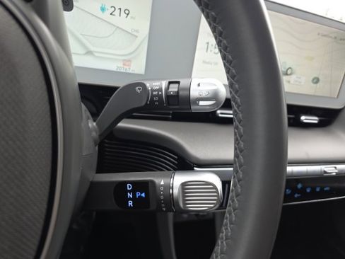 Certified 2024 Hyundai Ioniq 5 SE image 14