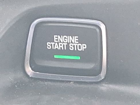 Used 2020 Chevrolet Camaro LT image 40