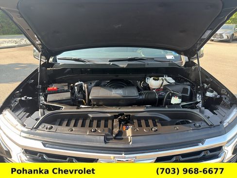 Used 2023 Chevrolet Silverado 1500 LT AWD/4WD image 30