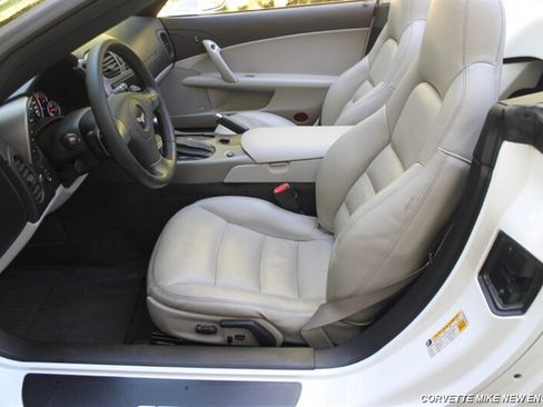 Used 2007 Chevrolet Corvette Convertible w/ Preferred Equipment Group RWD image 28