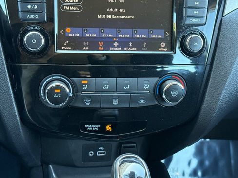 Used 2021 Nissan Rogue Sport S FWD image 26