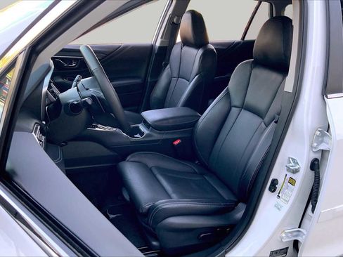 Certified 2025 Subaru Outback Limited AWD/4WD image 10
