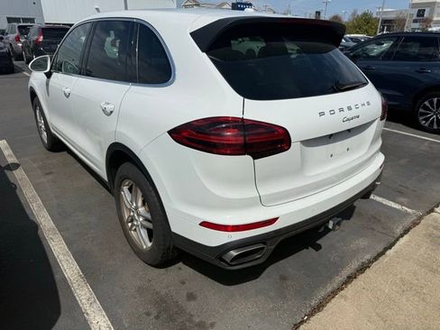 Used 2016 Porsche Cayenne image 3