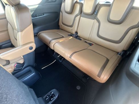 New 2026 Nissan Armada SL w/ Captain's Chari Seat Package image 33